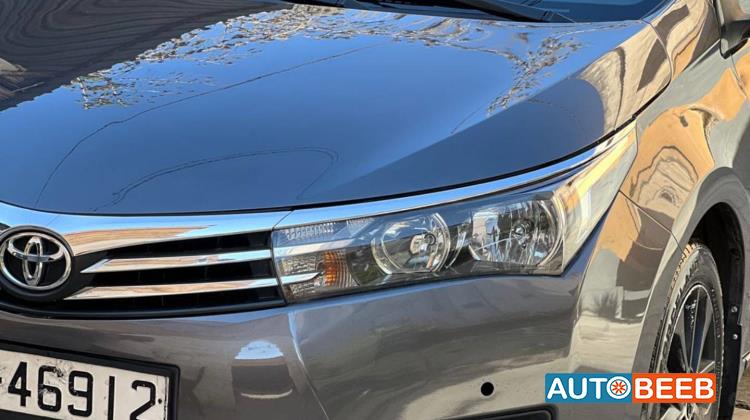 تويوتا كورولا 2016