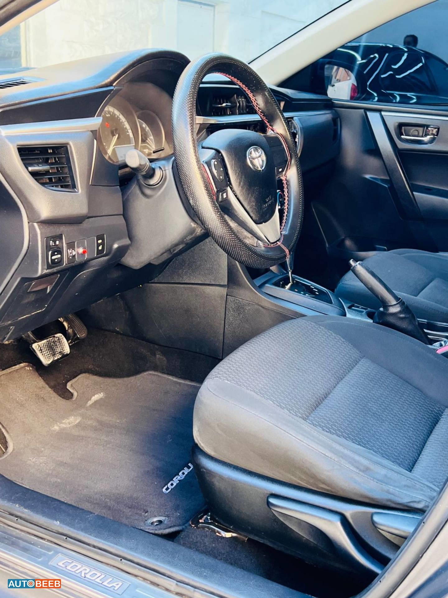 تويوتا كورولا 2016