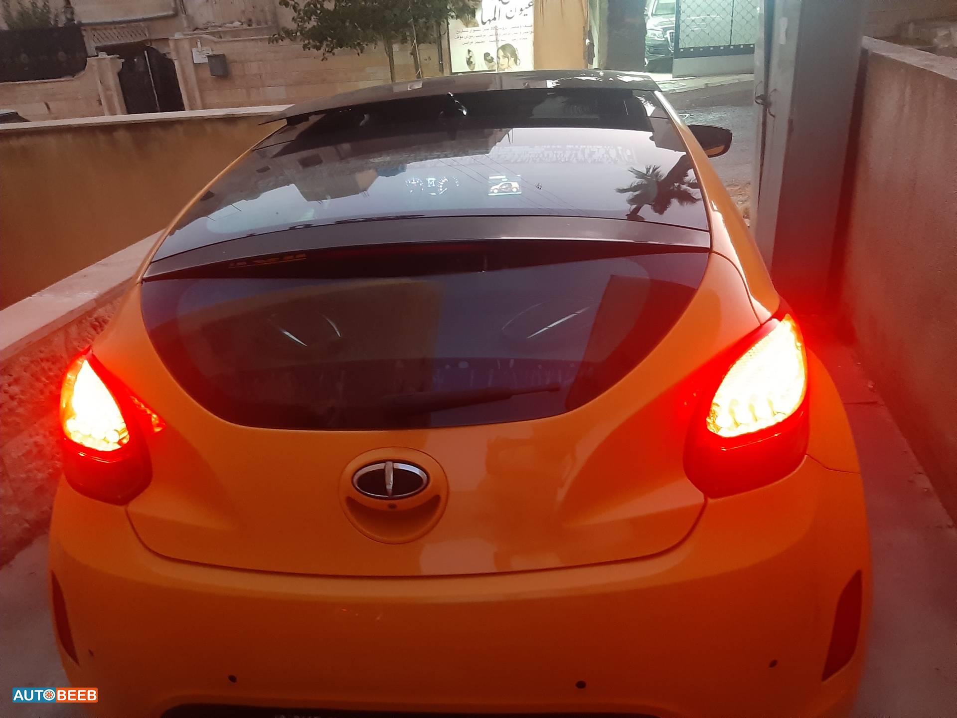Hyundai Veloster 2012