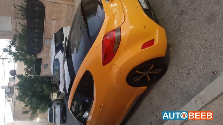 Hyundai Veloster 2012