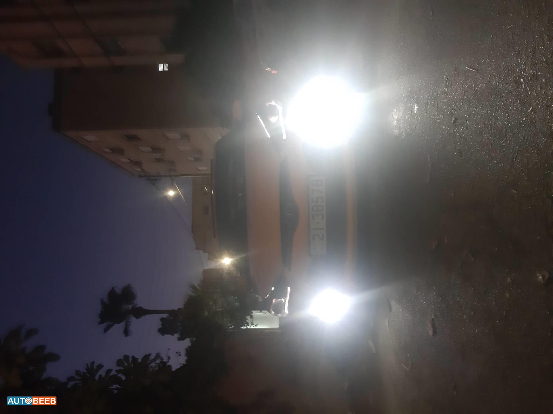 Hyundai Veloster 2012