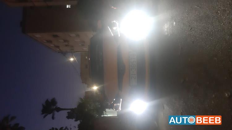 Hyundai Veloster 2012