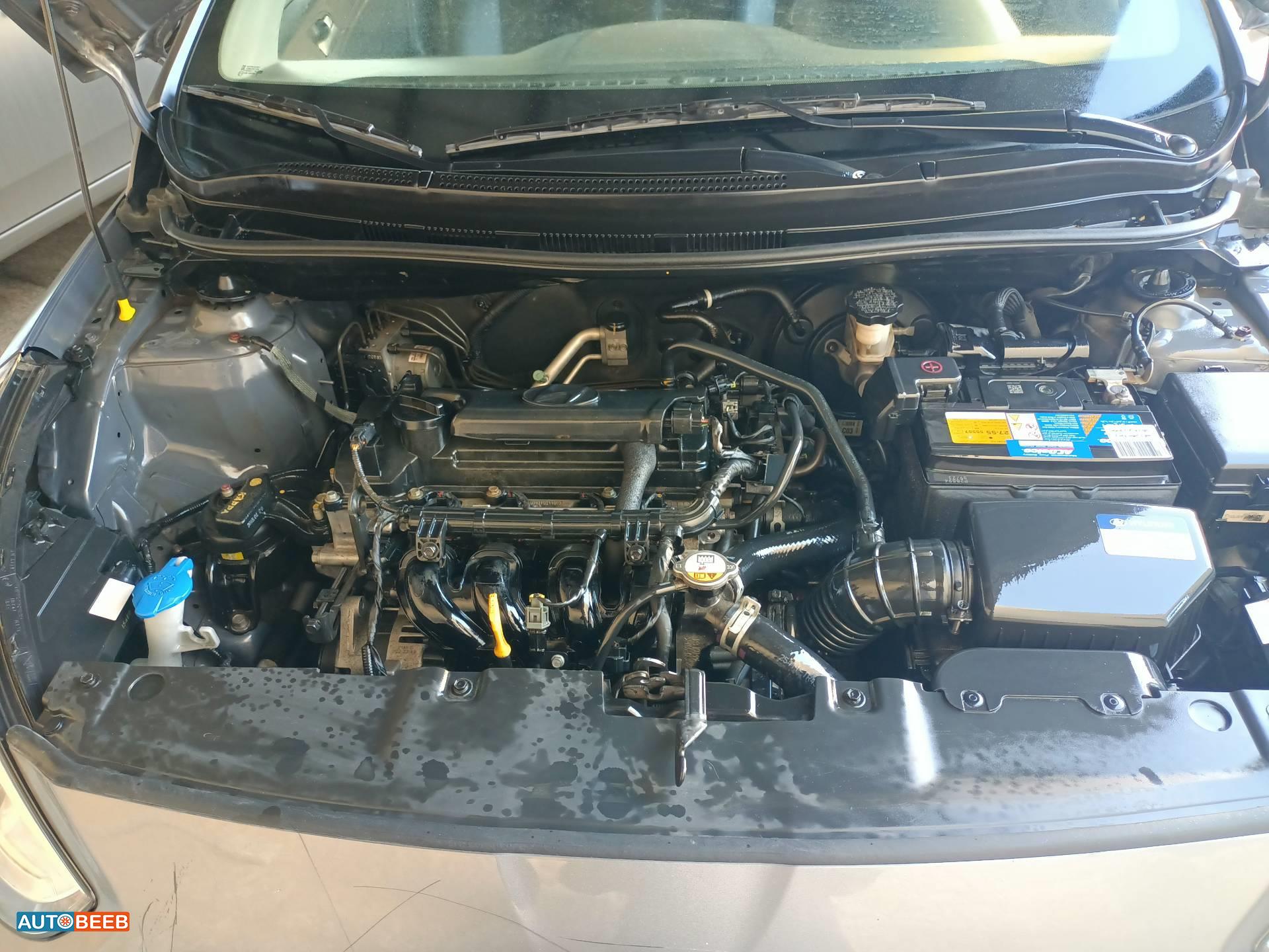 هيونداي اكسنت 2016