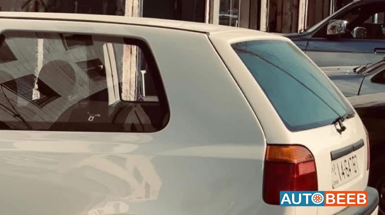 فولكس فاجن  1992