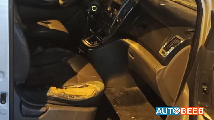 ميني باص هيونداي 2008