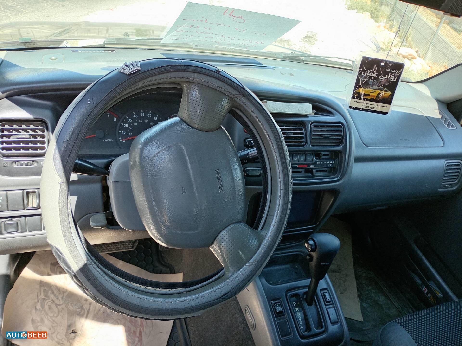 سوزوكي XL7 2001