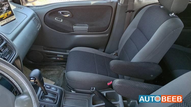 سوزوكي XL7 2001