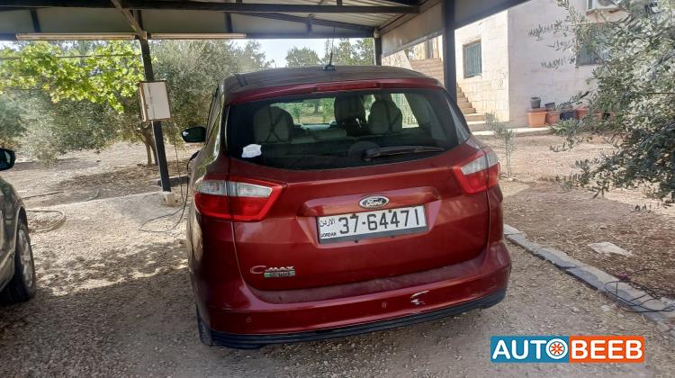 فورد C-Max 2016