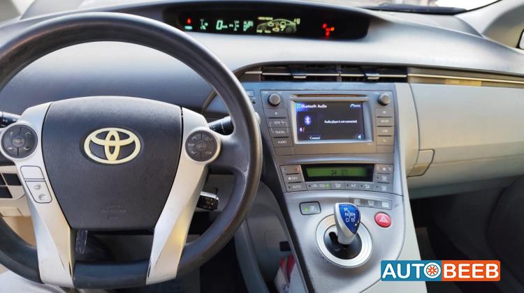 Toyota Prius 2014