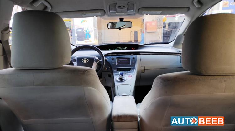 Toyota Prius 2014