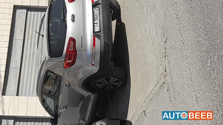 كيا سبورتاج 2012