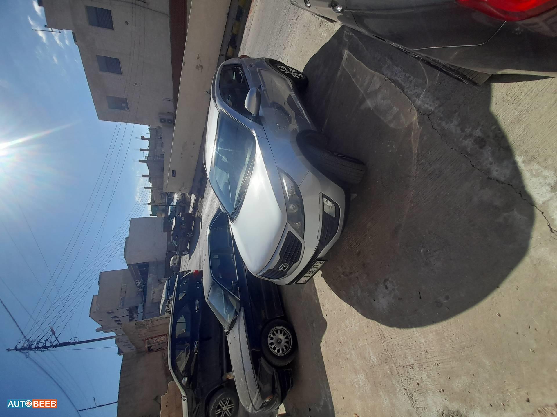 كيا سبورتاج 2012