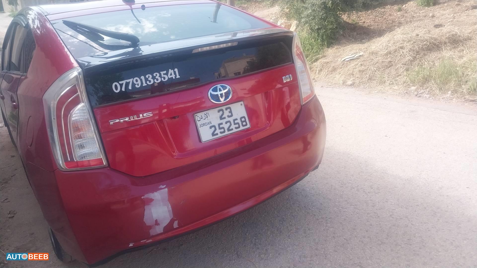 تويوتا بريوس 2015