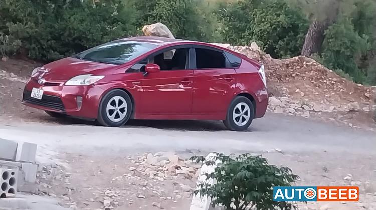 تويوتا بريوس 2015