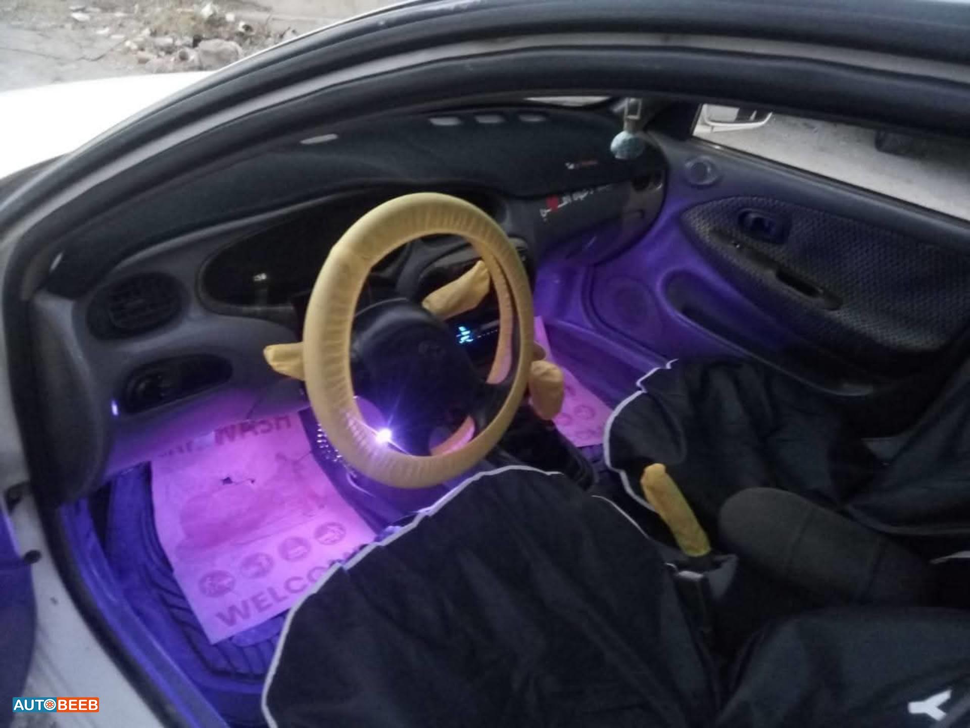 هيونداي افانتي 1999