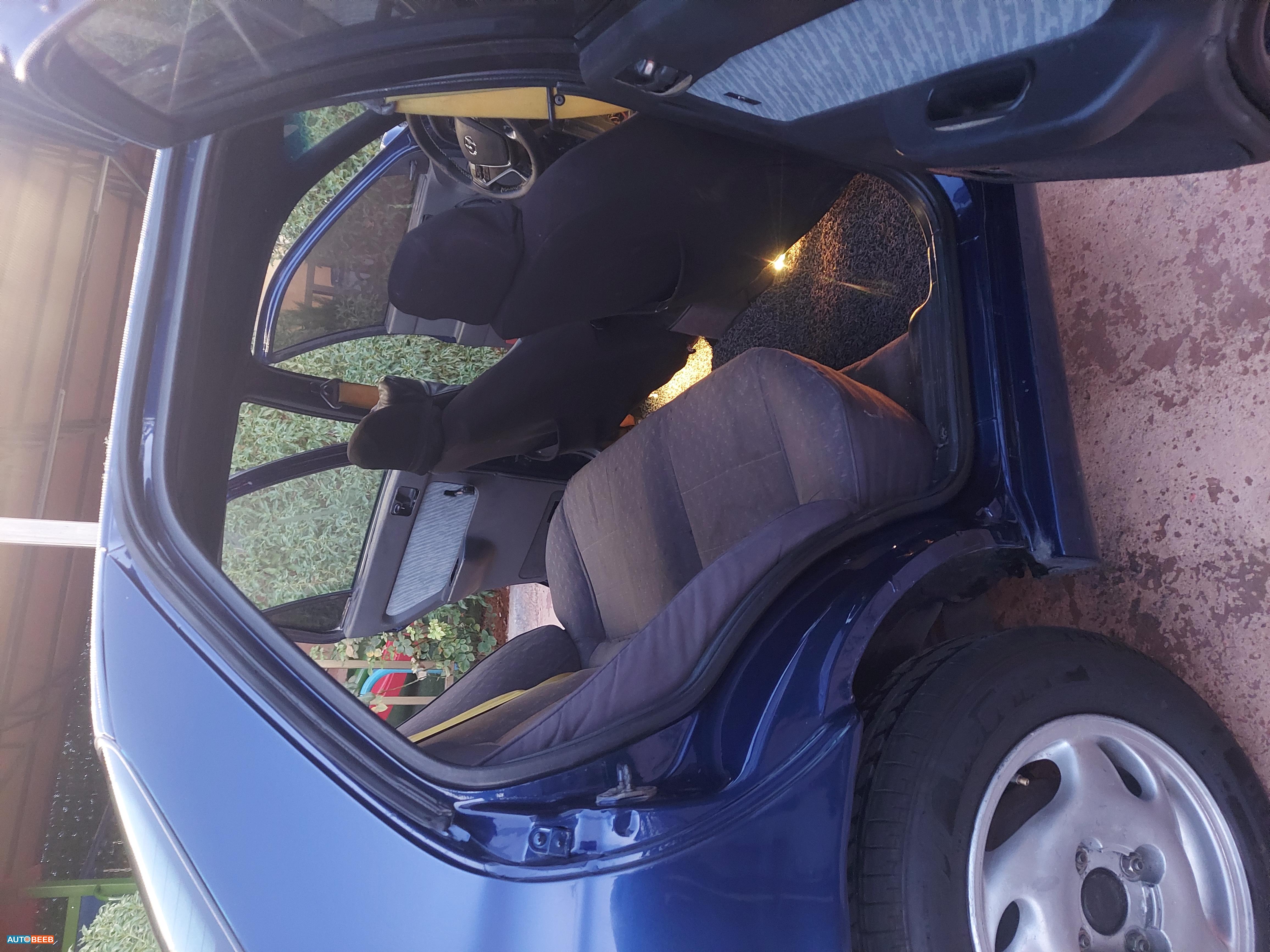 هيونداي النترا 1994