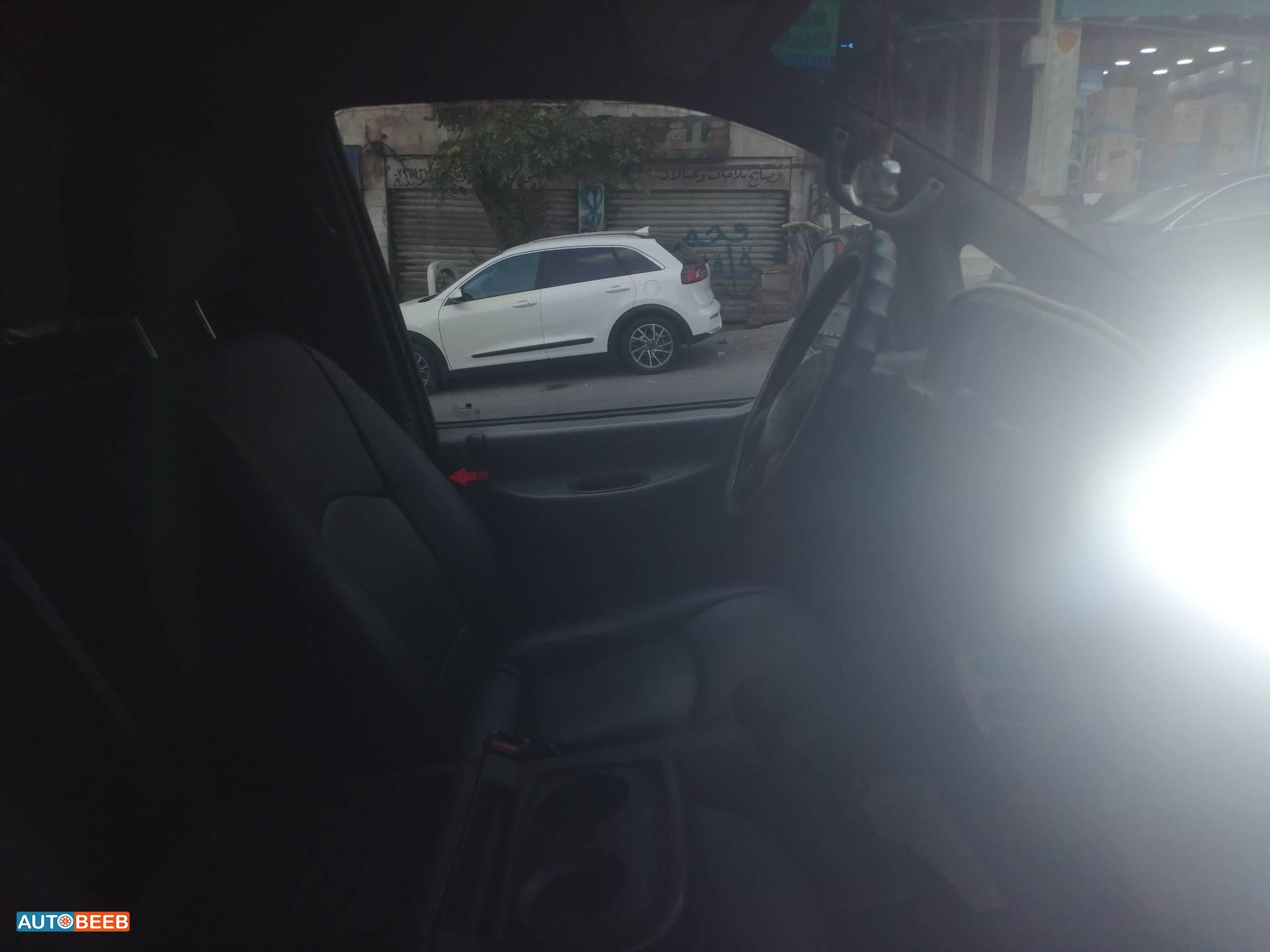 ميني فان هيونداي 2007