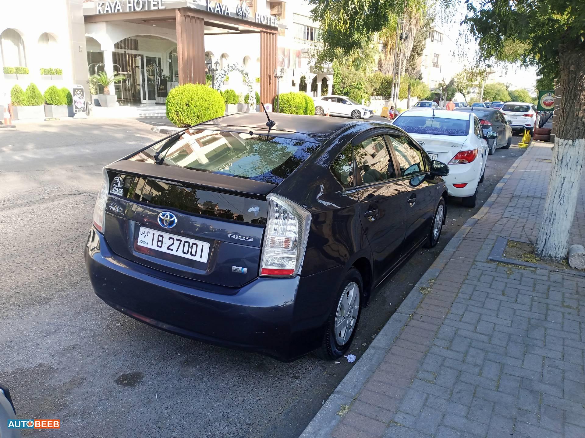 تويوتا بريوس 2011