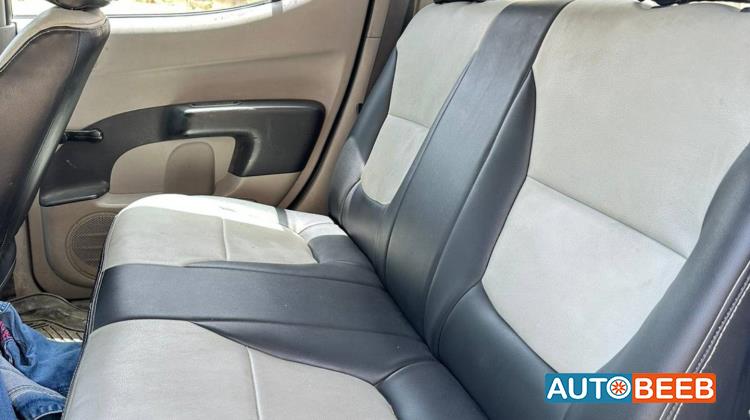 Mitsubishi L200 2011