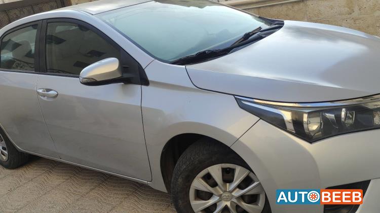 Toyota Corolla 2015