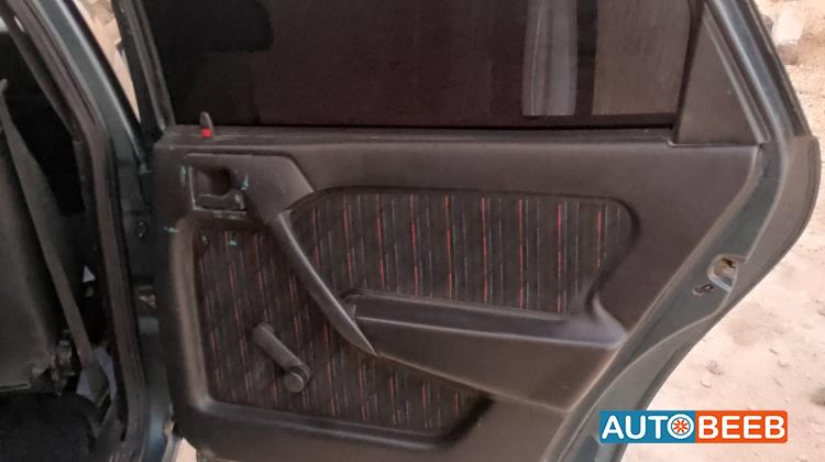 اوبل فيكترا 1994