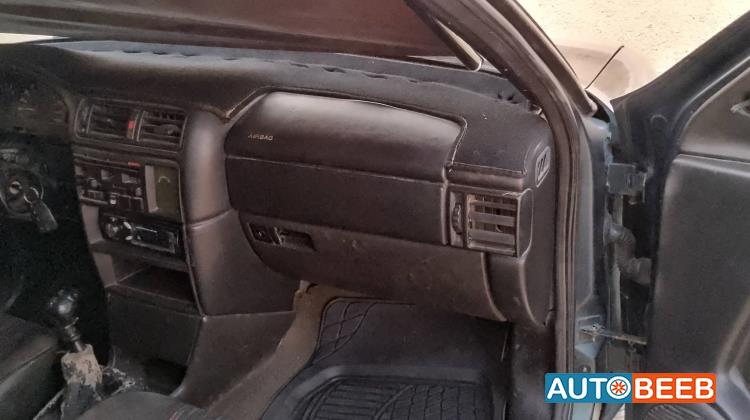 اوبل فيكترا 1994