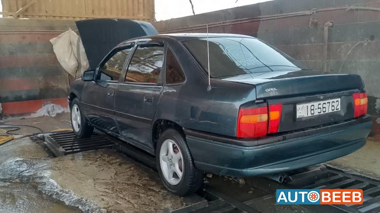 اوبل فيكترا 1994