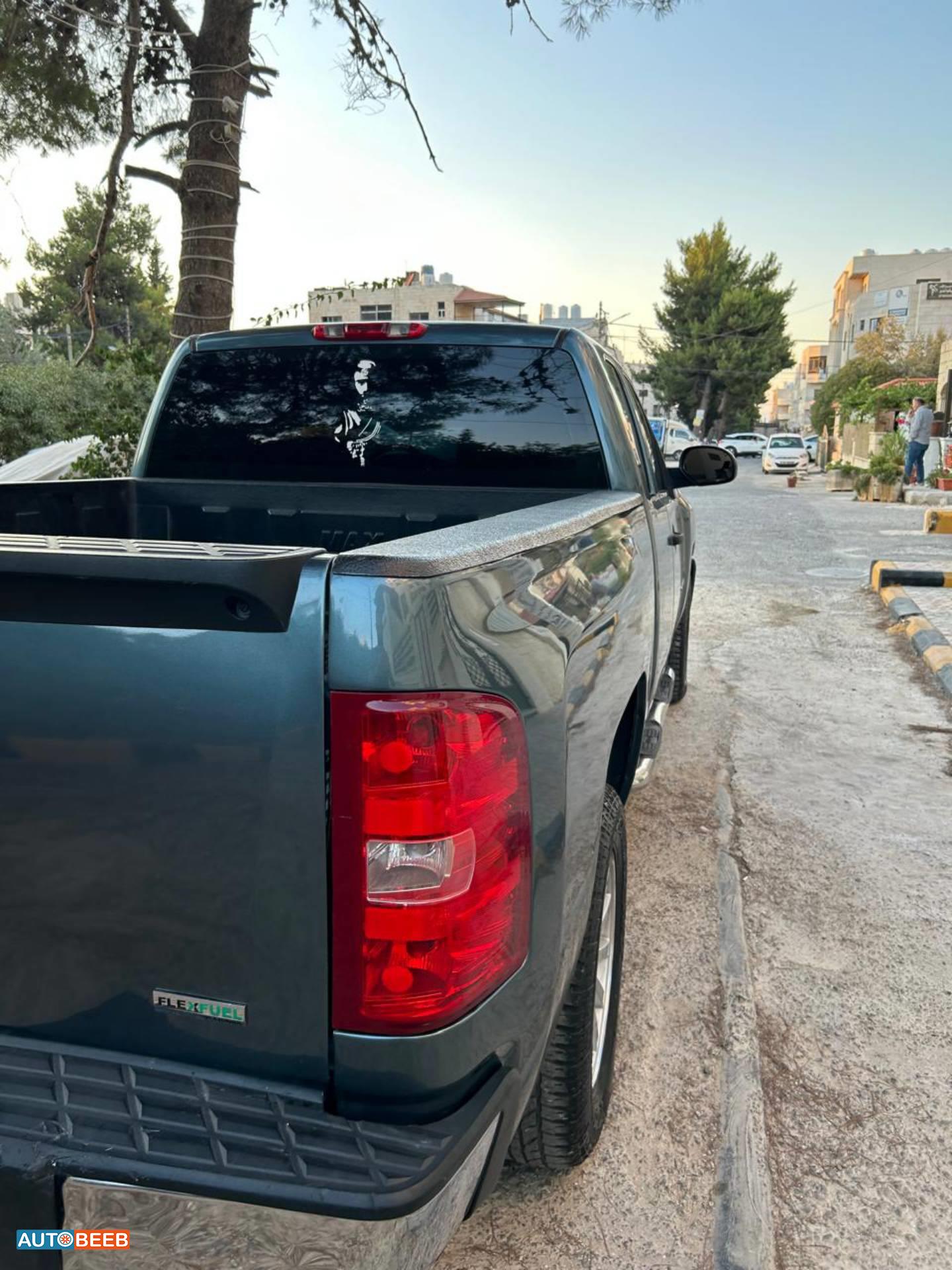 شيفروليه سلفرادو 2011