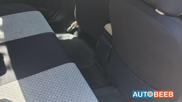 تويوتا كورولا 2015