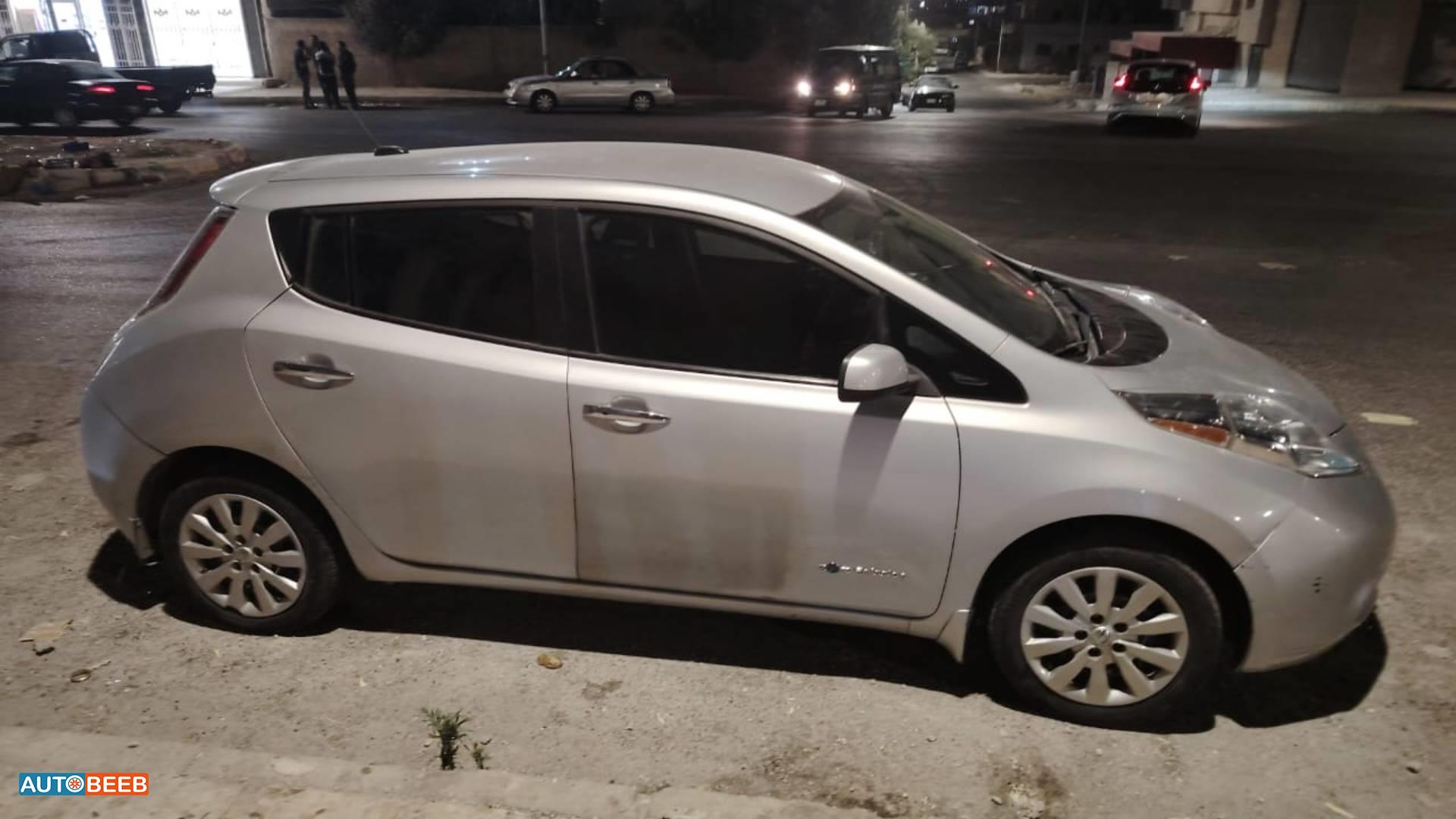 نيسان ليف 2017