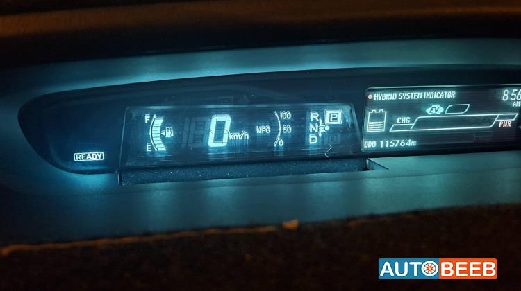 تويوتا بريوس 2014