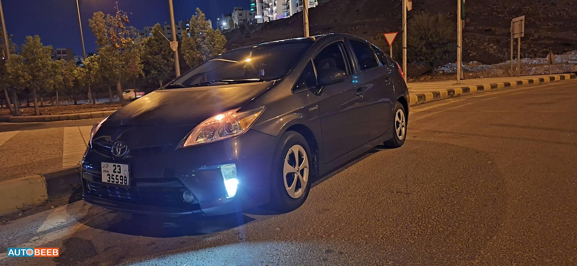 تويوتا بريوس 2014