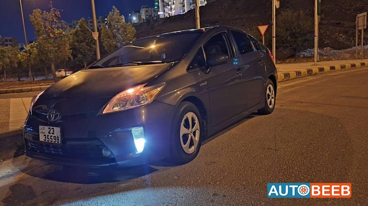 تويوتا بريوس 2014