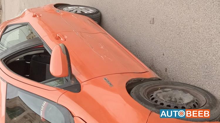 تويوتا بريوس سي 2012