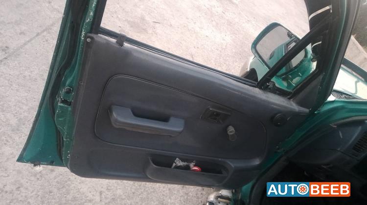 تويوتا هيلوكس 1998