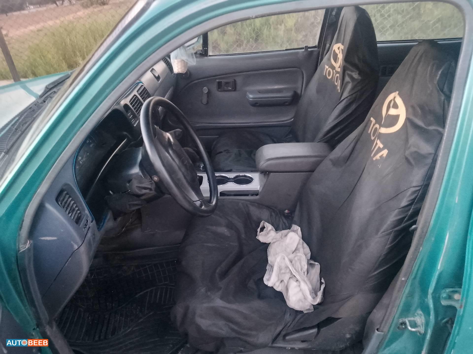 تويوتا هيلوكس 1998