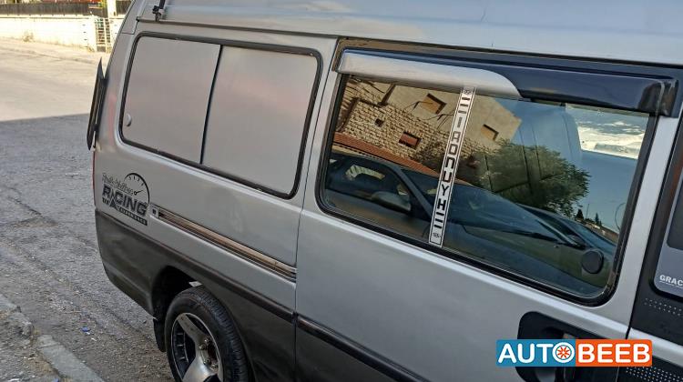 ميني فان هيونداي 2001