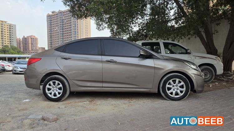 Hyundai Accent 2013