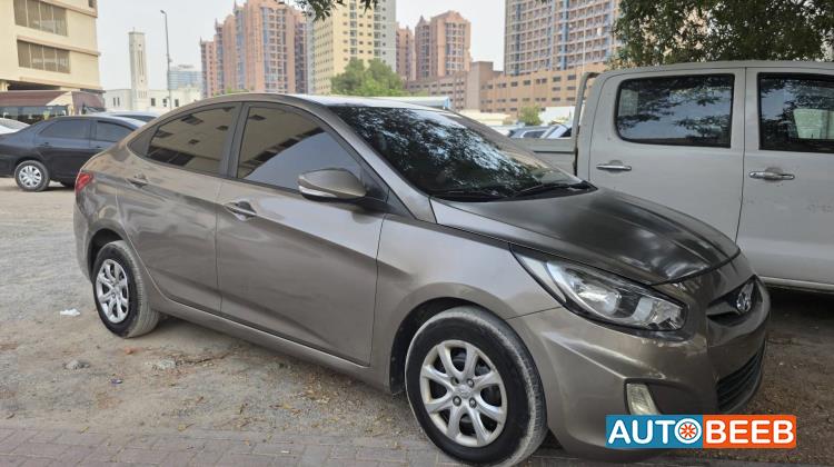 Hyundai Accent 2013