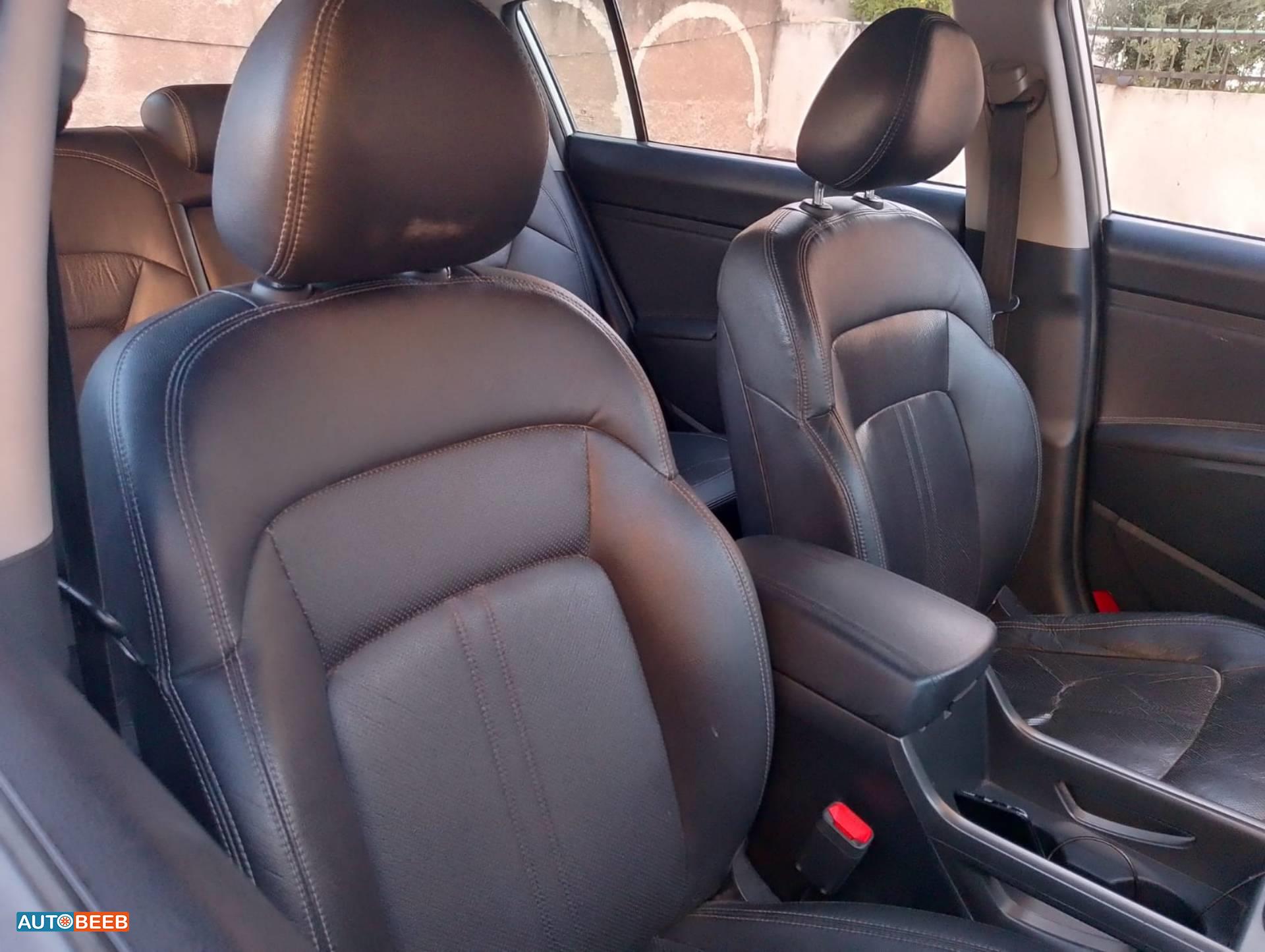 كيا سبورتاج 2011