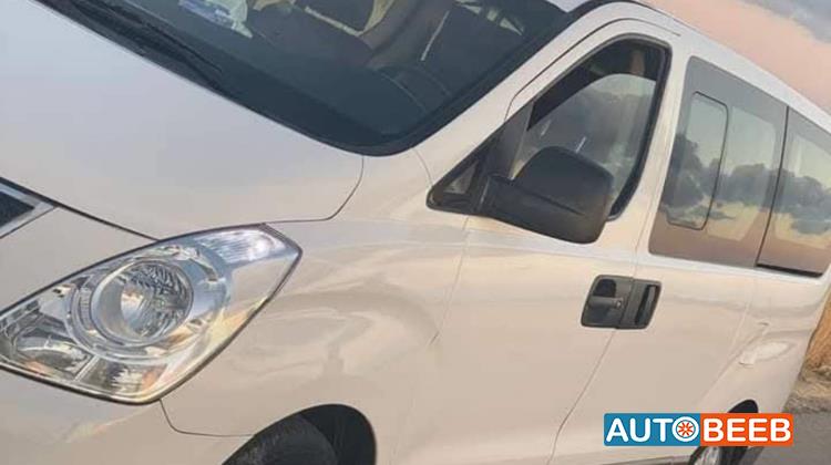 ميني باص هيونداي 2014