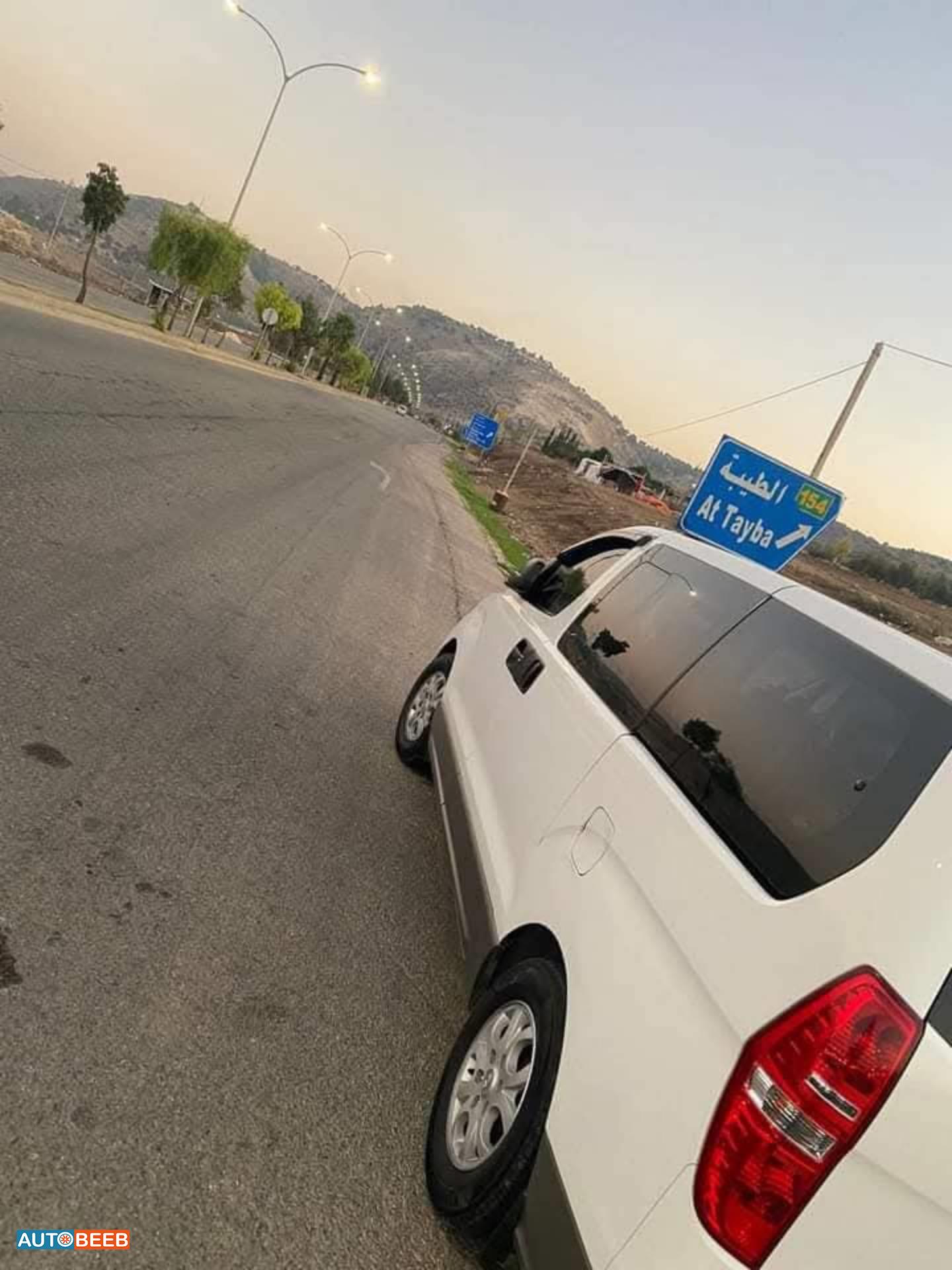 ميني باص هيونداي 2014