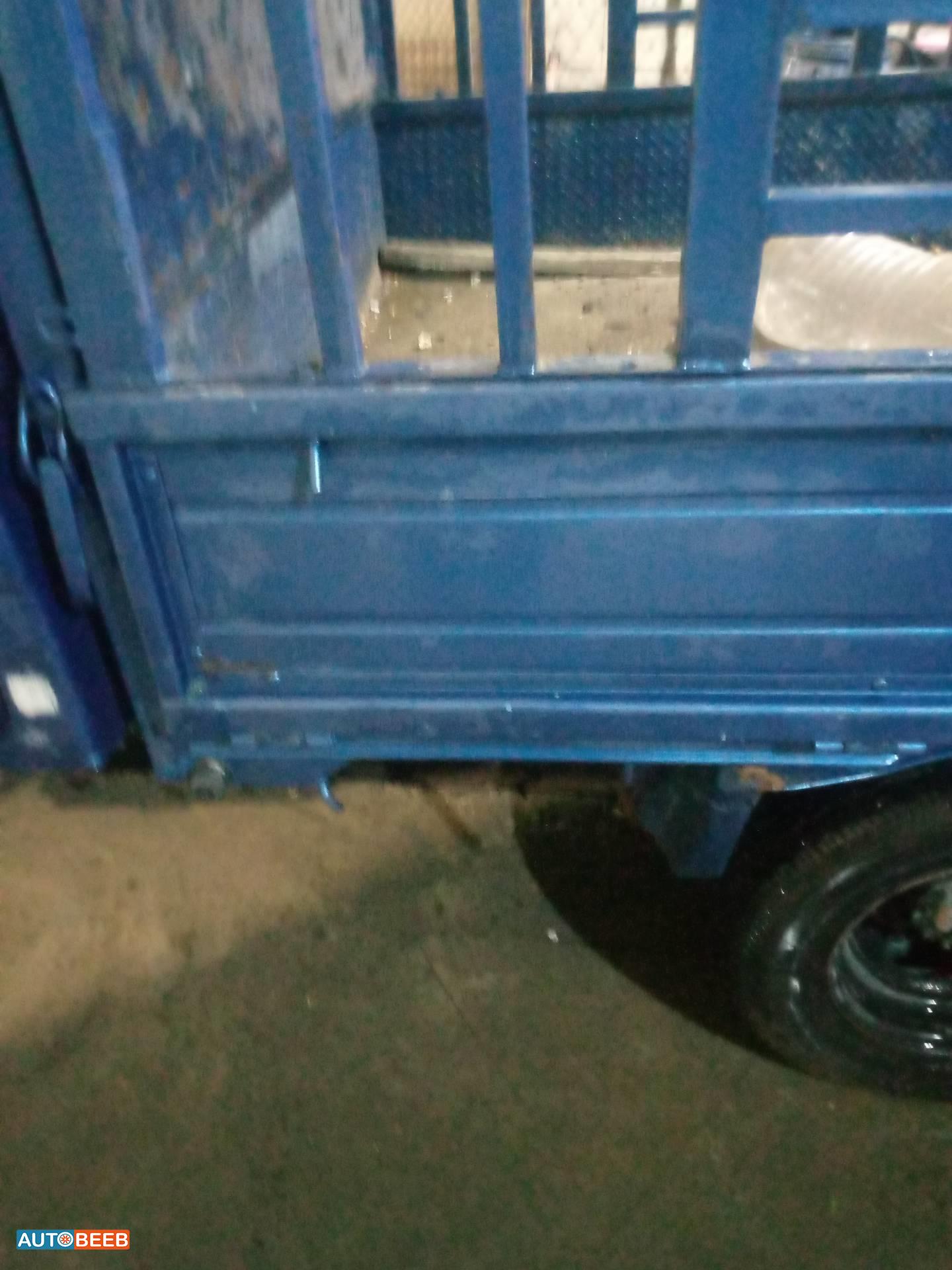 ميتسوبيشي كانتر 1990