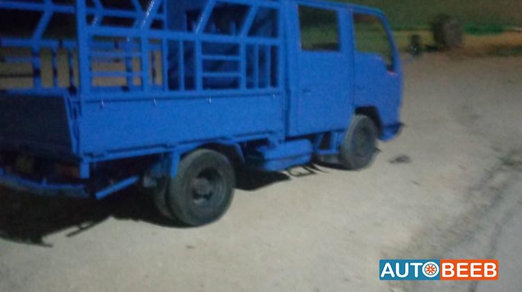 ميتسوبيشي كانتر 1990