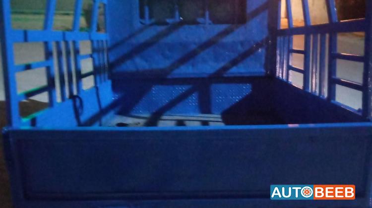 ميتسوبيشي كانتر 1990