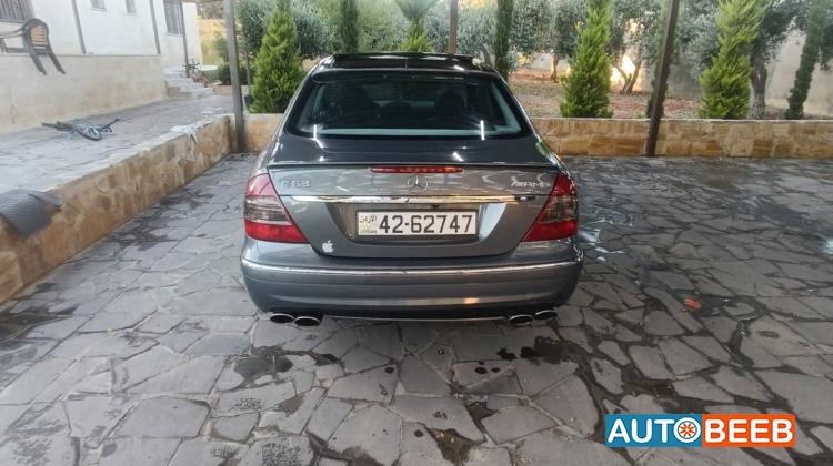 مرسيدس بنز E200 2005