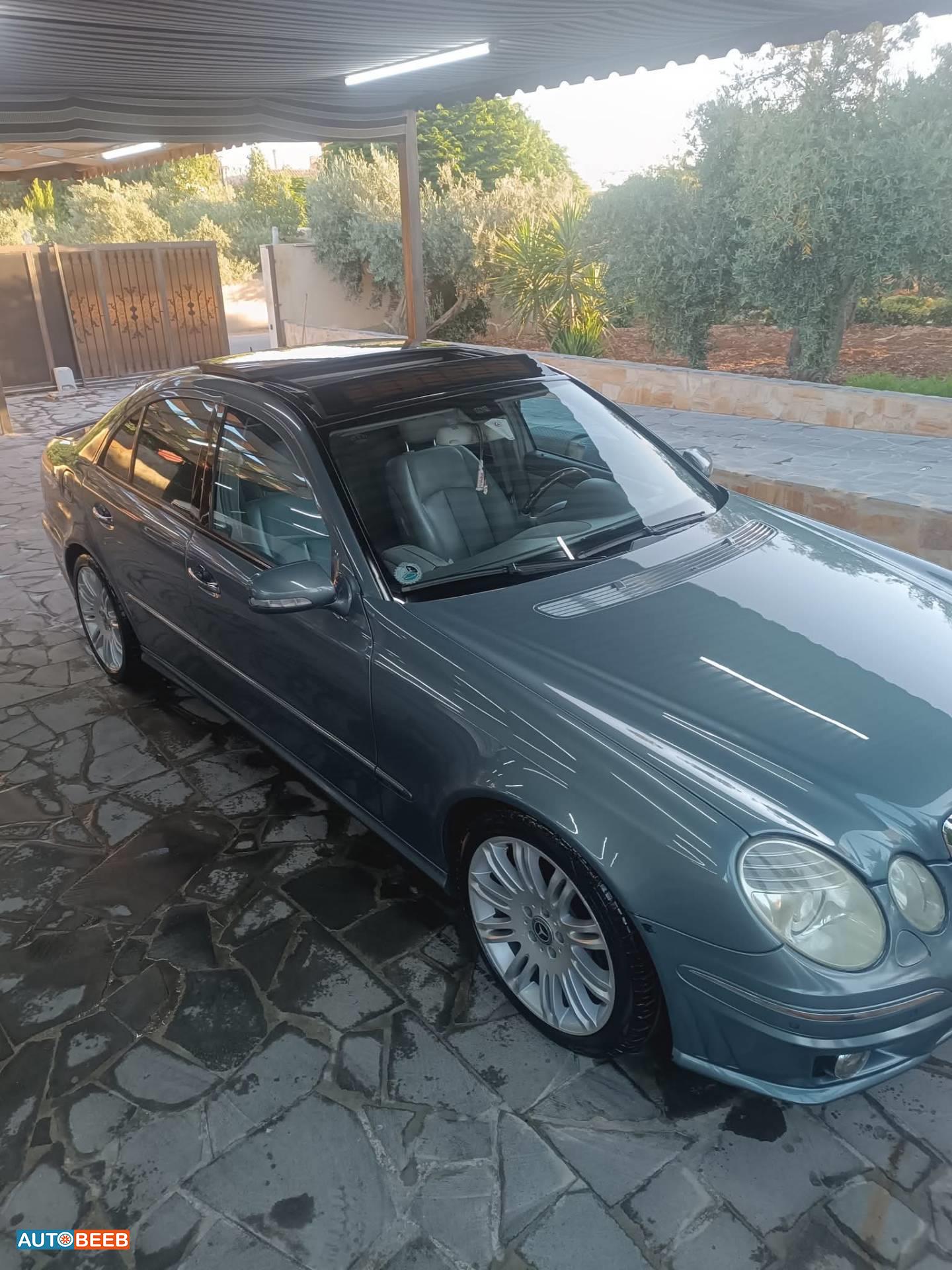 مرسيدس بنز E200 2005