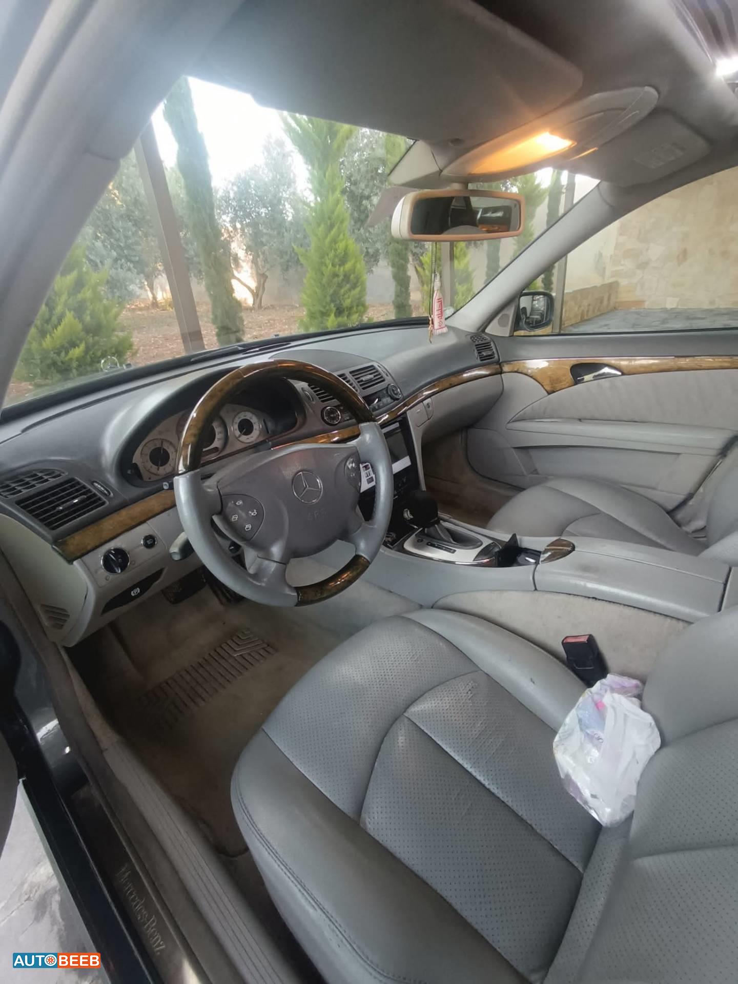 مرسيدس بنز E200 2005