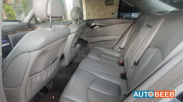 مرسيدس بنز E200 2005