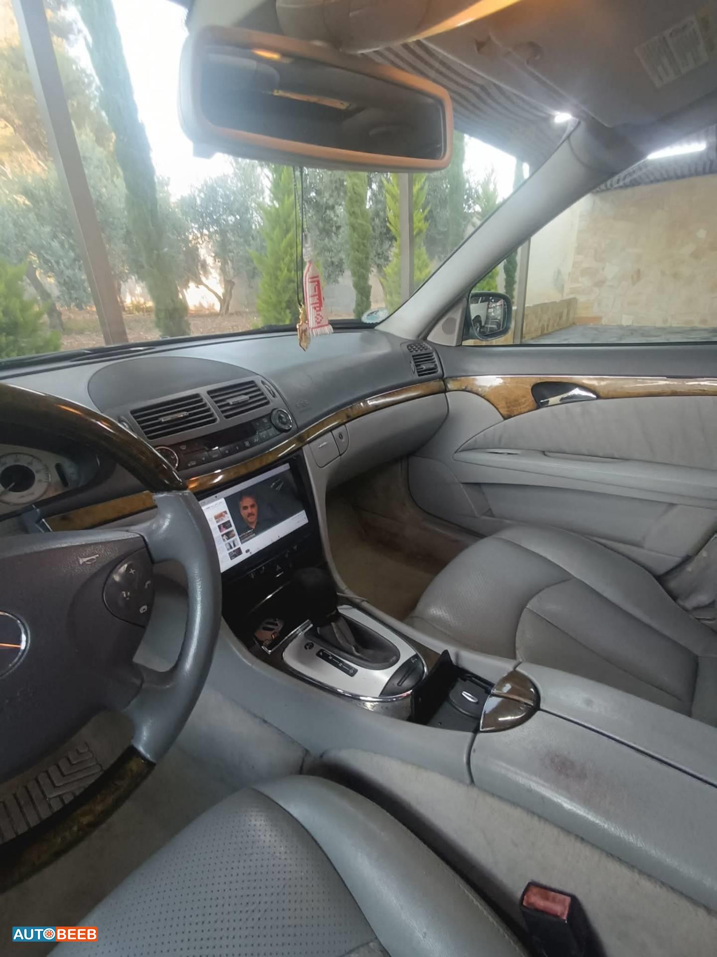 مرسيدس بنز E200 2005